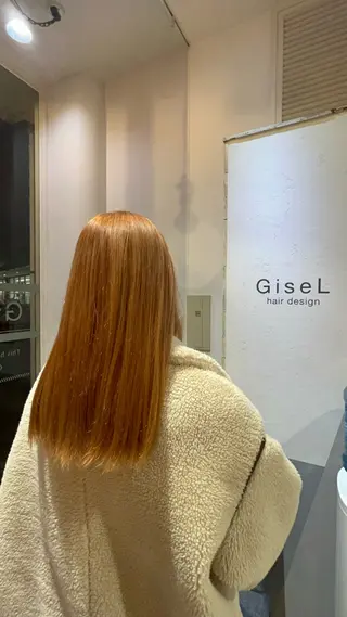 ロング カラー カワクボ ミカのヘアスタイル