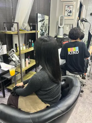 セミロング 友滝 真菜美のヘアスタイル