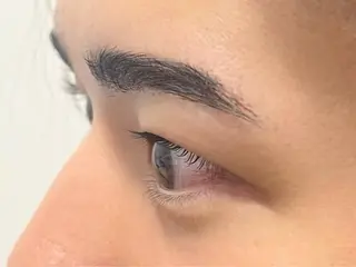 マツエク・マツパ HARUKA💙 SSINSTUDIOの眉毛・アイブロウイメージ