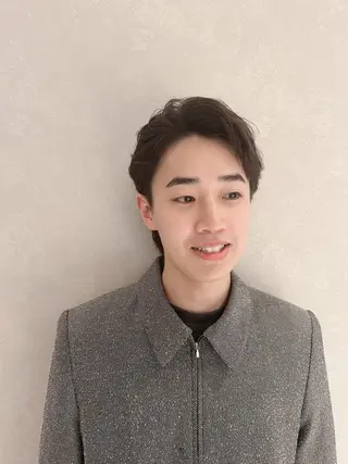 ショート トータルビューティーサロン FLEVE所属・西梅田メンズカット＆ 小柴　楽士のヘアスタイル