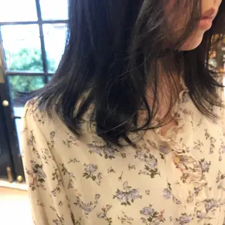 ミディアム カラー 吉川 愛美李のヘアスタイル