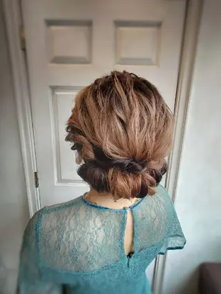 ミディアム ヘアアレンジ Watanabe. cのヘアスタイル