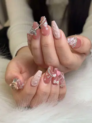 ネイル Nie Nail Shinokuboのネイルデザイン