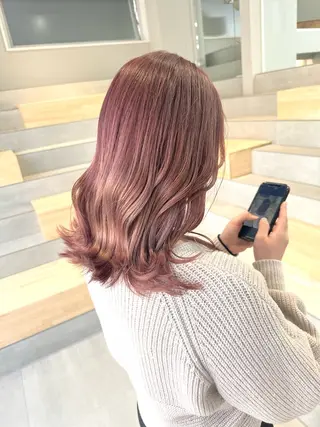 セミロング カラー 染谷 遥花のヘアスタイル