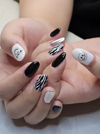 ネイル ラヴィアン ローズのネイルデザイン