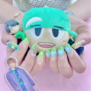 ネイル 五十嵐 美智のネイルデザイン