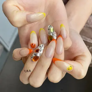 ネイル UrakoNail 《nail》のネイルデザイン