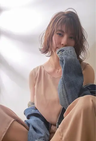 ミディアム 伊藤 裕貴のヘアスタイル