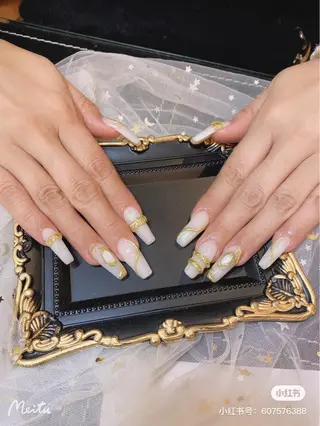 セミロング パンダ ネイルのネイルデザイン