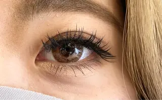 キッズ マツエク・マツパ sola: neolive出沼のマツエク・マツパデザイン