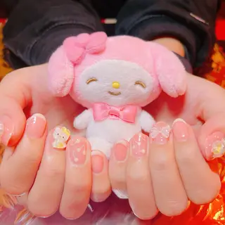 ネイル 半村 明のネイルデザイン