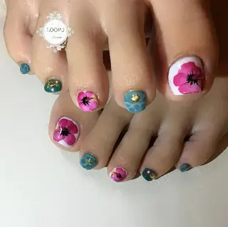 ネイル おおくぼ めぐみのネイルデザイン