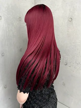 ロング カラー 山口 真世のヘアスタイル