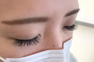 マツエク・マツパ Neoest Log ＋ bell所属・荒川 鈴菜のヘアスタイル