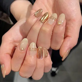 ネイル 鈴木 里奈のネイルデザイン