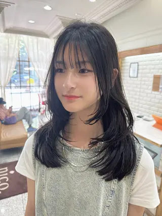 ミディアム nico. Julieのヘアスタイル