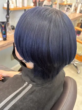 ショート カラー Sienne所属・八木橋 朋香のヘアスタイル