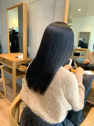 カラー 小顔ショート🌿 Say.石川葵のヘアスタイル