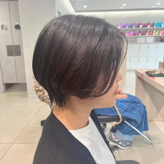 ショート カラー 巖本 真希のヘアスタイル