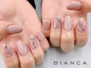 ネイル bianca 堀なぎさのネイルデザイン