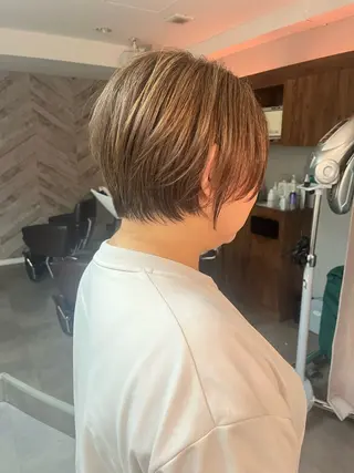ショート emiwo石川町店所属・秋成 慶多のヘアスタイル