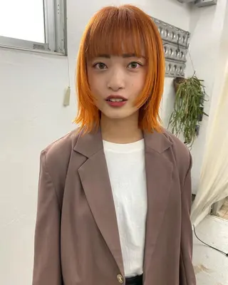 ミディアム カラー qiie/ワンカラー インナーカラーのヘアスタイル