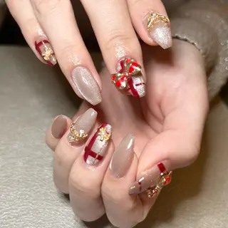 ネイル she nail studio所属・パラジェル/スカルプ salonOerbaのネイルデザイン