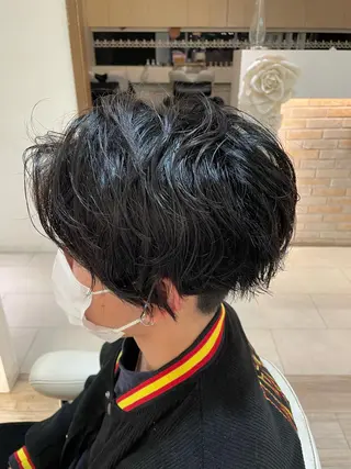 パーマ アサト チヨノのヘアスタイル