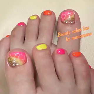 ネイル ラウバイマノマノ なかざとのネイルデザイン