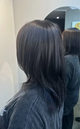 セミロング 仲間 愛月 /透明感カラーのヘアスタイル