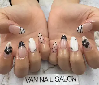 ネイル Van Nail Salonのネイルデザイン