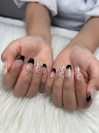 ネイル リアンナ 𝑰𝑶𝑹𝑰のネイルデザイン