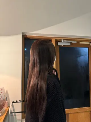 ロング カラー hina 🛋️ブリーチカラーのヘアスタイル