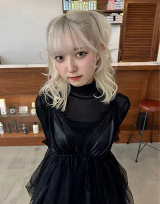 セミロング カラー ブリーチ୨୧大阪梅田 タカシマリナ♡のヘアスタイル