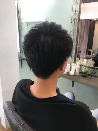 R ri R takagiのヘアスタイル