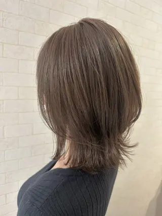 ミディアム カラー 大人レイヤー& 透明感カラー💄のヘアスタイル