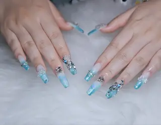 ネイル lisse所属・京免 もものネイルデザイン