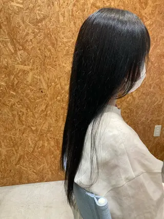 ロング カラー 折本 沙織のヘアスタイル