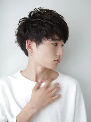 ショート カラー 山下 直人のヘアスタイル