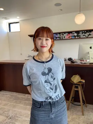 ミディアム 山岸 未玖のヘアスタイル
