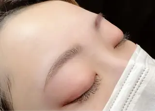 アイブロウ B's緑店 eyelist川上のエステ・リラクイメージ