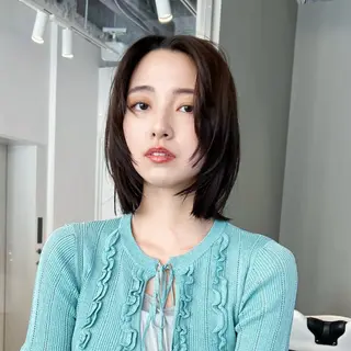ミディアム TRICCA 銀座所属・奏羽　"ショート ・ボブ ・レイヤー"のヘアスタイル