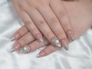 ネイル 中江 彩芽のネイルデザイン