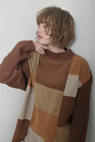 ショート カラー Neolive caffのヘアスタイル