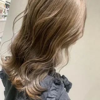 カラー 艶カラー ⭐️田中真緒のヘアスタイル