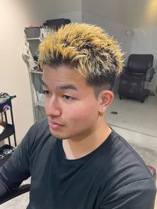 ショート カラー メンズ パーマ特化/フェザー パーマシャドウ/真生のヘアスタイル