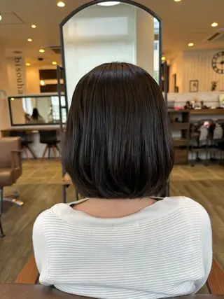 ミディアム 岩本みるか/ 暖色カラー/ベージュのヘアスタイル