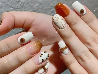 ネイル 藤田 月のネイルデザイン