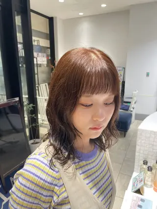 ミディアム カラー 森﨑 雅のヘアスタイル