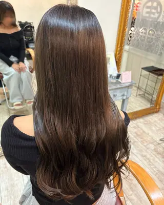 ロング カラー いもの こはるのヘアスタイル
